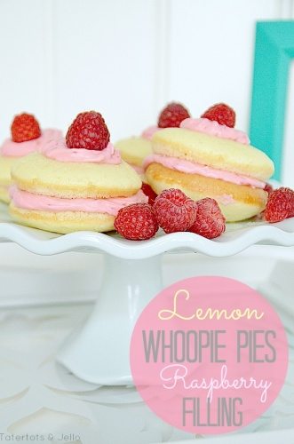 lemon-whoopie-pies-raspberry-filling
