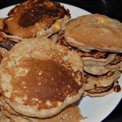 scratchy peachy oatmeal pancakes