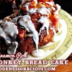 Cinnamon Roll Monkey Bread Cake